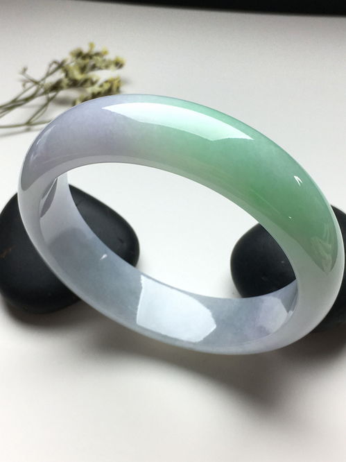 糯米玉手鐲能養透嗎？功效與作用解析